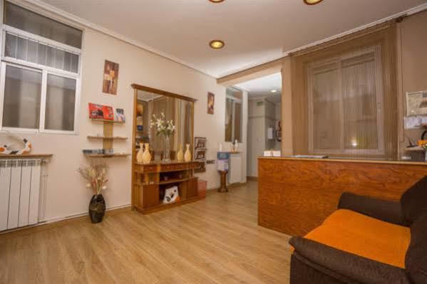 Alojamiento Jaen Madrid Ngoại thất bức ảnh