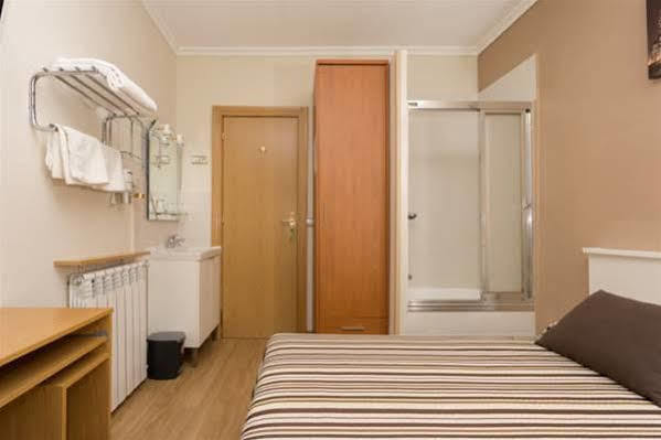 Alojamiento Jaen Madrid Ngoại thất bức ảnh